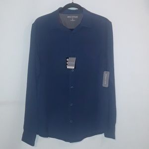 3/$10 Great Northwest buttondown moisture wicking